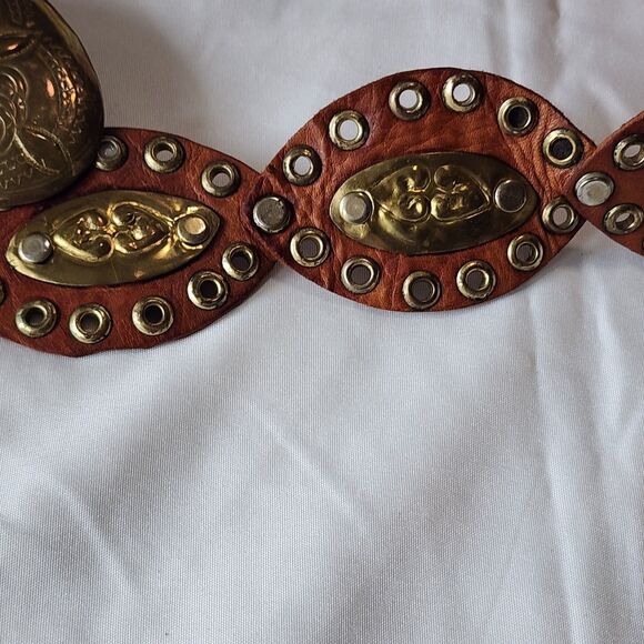 Vintage Handmade Leather Hip Belt Brass Buckle Rivet Festival Boho Gypsy Adjust - Picture 6 of 12